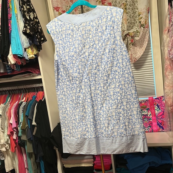 Vineyard Vines dress - Picture 2 of 9